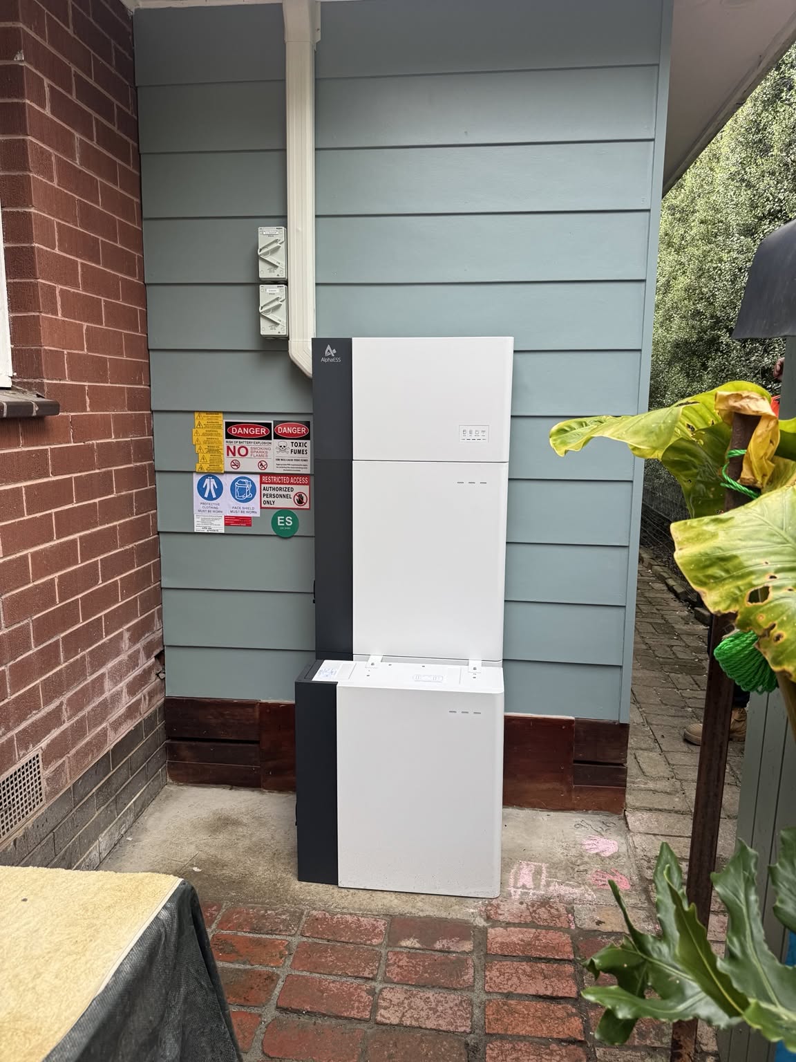 27 kWh AlphaESS battery with backup installation in Humevale